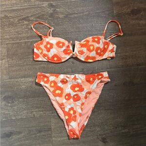 NWOT Dippin' Daisy's Peach & Orange Floral Bikini Set